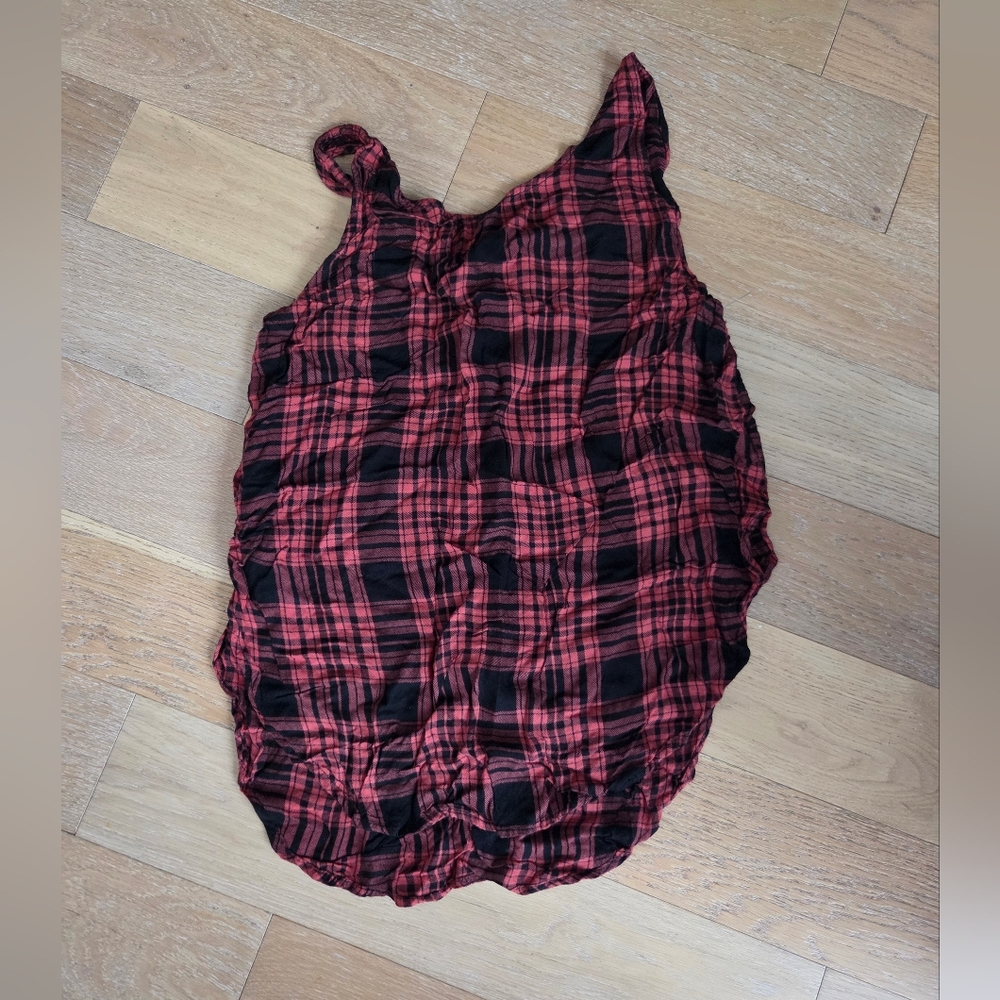 G21 | Red and Black Plaid Tank Top